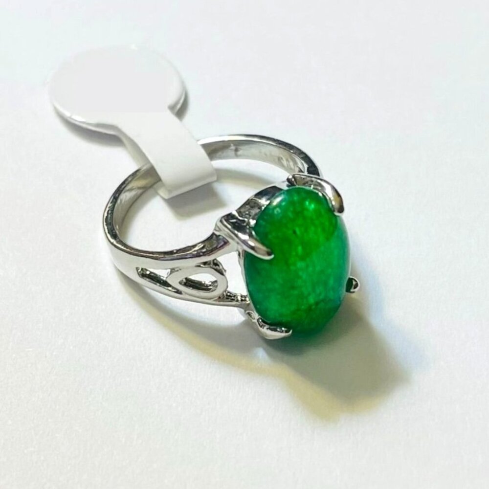 Green Chalcedony Silvertone Ring Size 6.75 Healing Stone Semi-Precious Gemstone